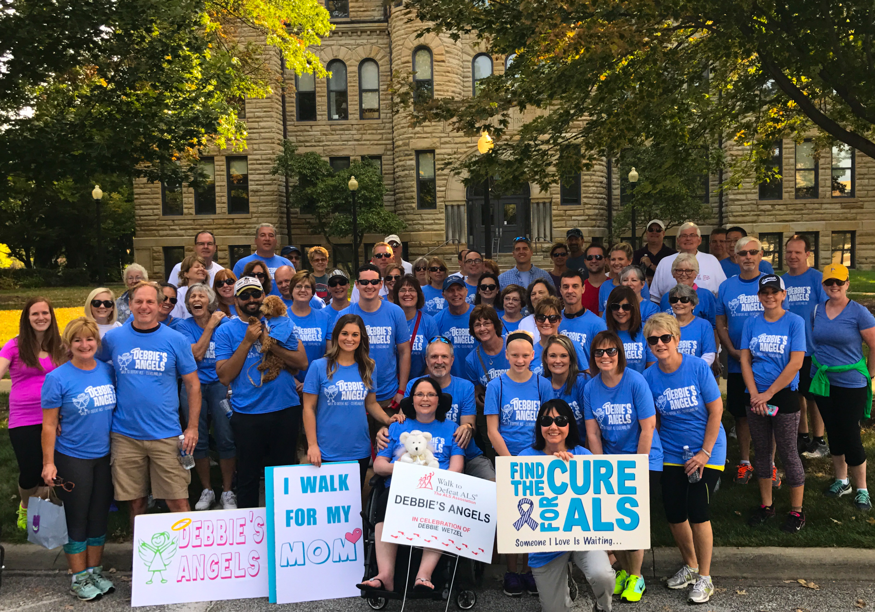 Photo of participants in the ALS Walk of 2017